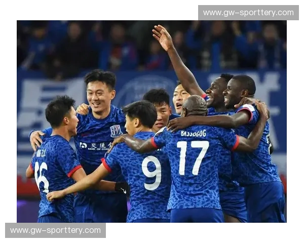 蓝血豪情碰撞北国铁骑：上海申花与长春亚泰的巅峰博弈，不只是一场足球赛